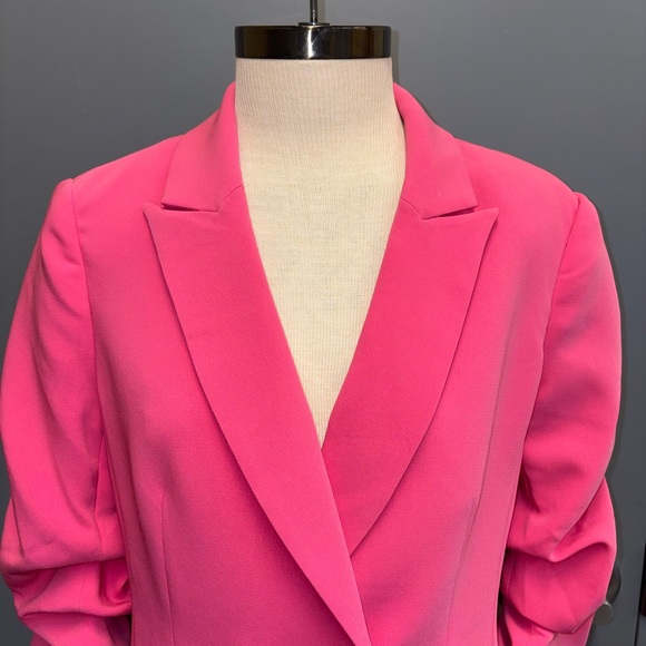 cinq a sept Vibrant Hot Pink Double-Breasted Blazer size 6 ruched sleeves - Picture 2 of 12